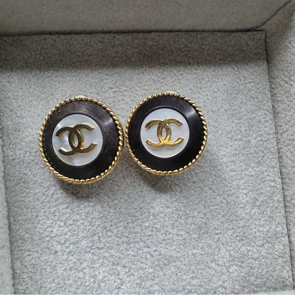Chanel mother of pearl Earrings